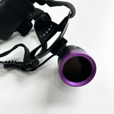 Lampada frontale UV a particelle magnetiche fluorescenti DG-3101S con lunghezza d'onda di picco di 365-370nm e 2 batterie al litio 18650