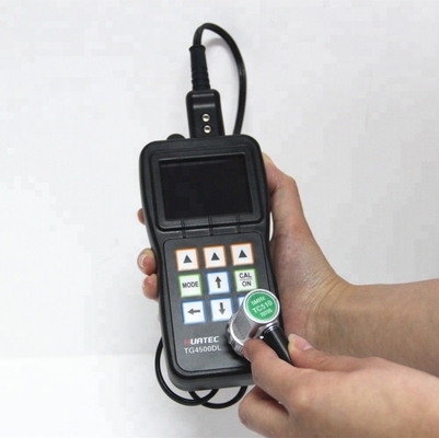 DIGITAL PORTABLE ULTRASONIC THROUGH COATING TENSENESS GAGE TG4500 (Gaglio di spessore del rivestimento TG4500)