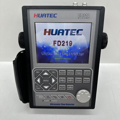 FD219 Rilevatore di difetti ad ultrasuoni ad alta precisione Calibrazione automatica Misurazione dell'altezza delle crepe Correzione della superficie curva