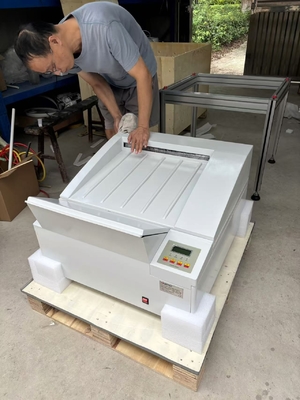 Sviluppatore di film NDT HDL-P17A versatile per lo sviluppo del processo di sciacquaggio velocità fissata di lavaggio a ombra di chip secco 100-33 mm/min