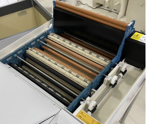 Sviluppatore di film NDT HDL-P17A versatile per lo sviluppo del processo di sciacquaggio velocità fissata di lavaggio a ombra di chip secco 100-33 mm/min