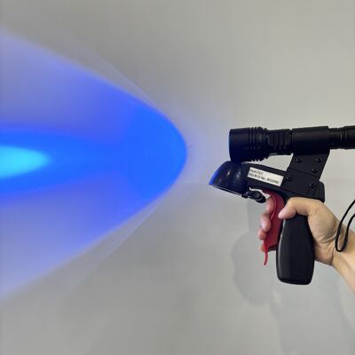 DG-B10 Una mano di funzionamento UV Light Spray Can Holder 57.4mW/cm2 365nm NDT Fiocco di prova fluorescente adatta a una torcia ultravioletta