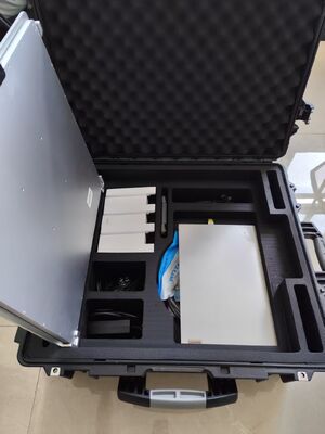 Radiografia digitale (DR) in particolare l'uso di rivelatori digitali solidi (a pannello piatto) e flessibili (pieghevoli)