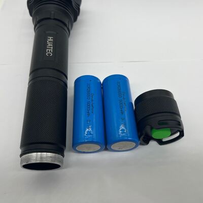 Torcia LED UV tascabile ad altissima luminosità e lunga durata