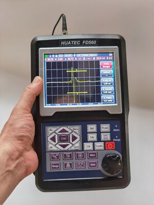 HUATEC FD560 Detettore di difetti ad ultrasuoni digitale portatile con sensibilità di 120 dB e protezione IP65 per i test NDT