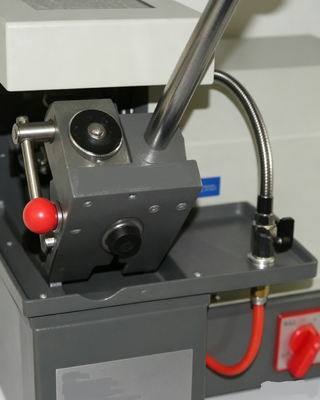 HC-300E Macchina di taglio di campioni metallografici